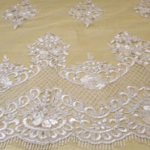 csipke, zsinóros, fehér, menyasszonyi ruha